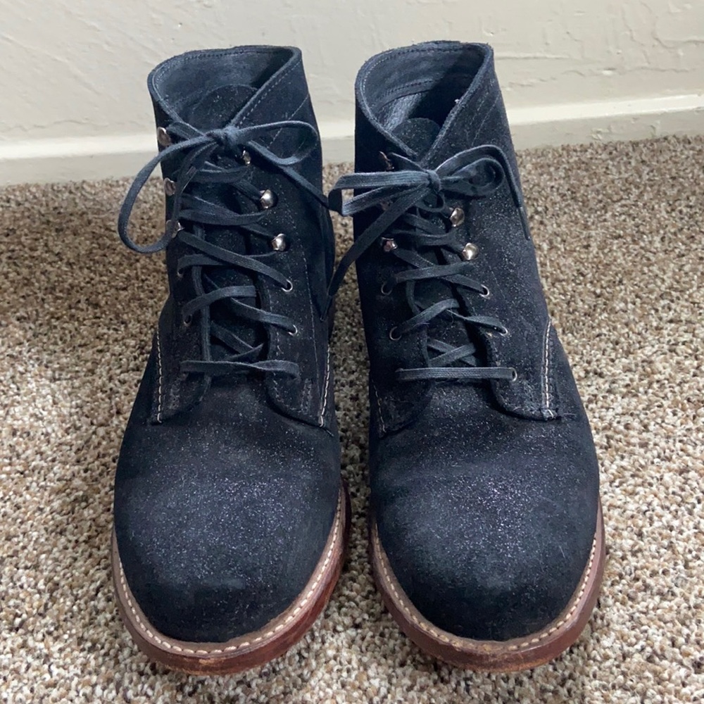 Wolverine 1000 mile boot black and silver suede.